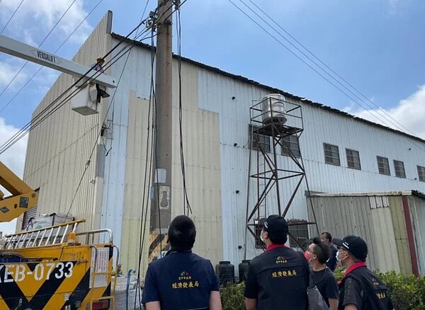 台中市經發局提醒已申請納管的工廠，今年3月19日前須提出改善計畫。圖／經發局提供
