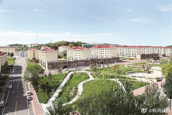 頻頻因低房價引發關注的黑龍江鶴崗,2022年房地產開發投資增速回升。示意圖。(取材自微博「鶴崗日報」)