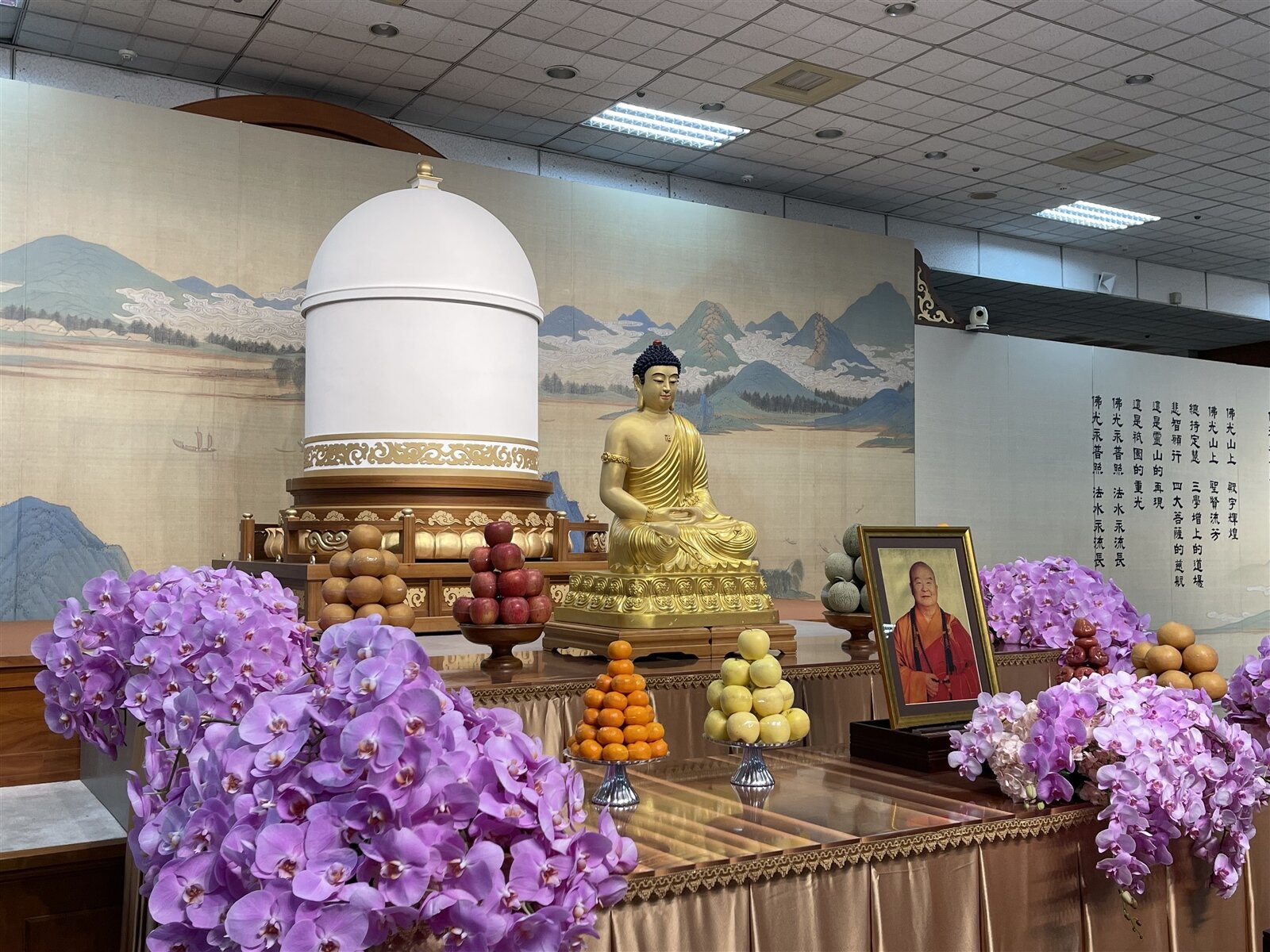 星雲大師法體真身昨天封龕,由傳燈樓移至雲居樓圓寂頌讚會場。記者王昭月/攝影