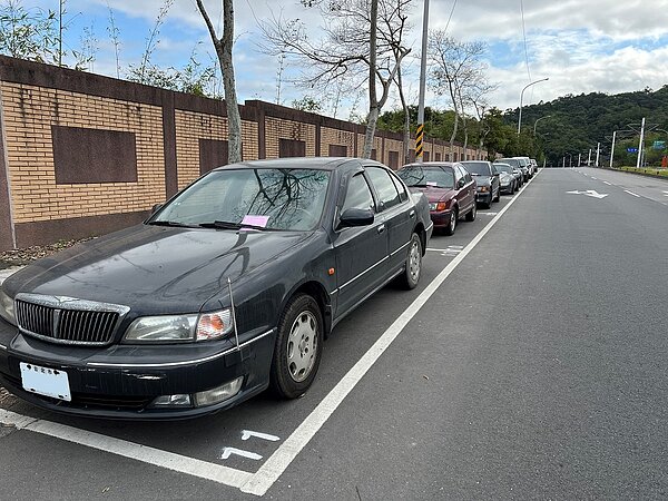 配合安坑輕軌通車,新店安一路汽車停車將收費