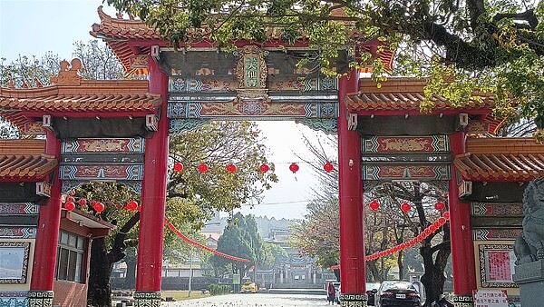 關子嶺風景區佛教聖地大仙寺,因腹地大及對外交通方便,包括星雲等國內數位得道高僧都在此「荼毘」。記者謝進盛/攝影