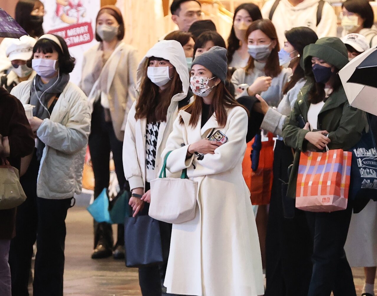 中央氣象局表示,14日至16日大陸冷氣團或強烈大陸冷氣團影響,中部以北、東半部及金門、馬祖天氣偏冷,易有10度以下氣溫發生。圖/聯合報系資料照