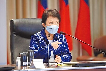 台中市府市政會議通過追加預算172億多元,其中包括台中巨蛋追加款項4億多,市長盧秀燕強調,「一定要讓台中市有巨蛋,這是我們的決心」!(林欣儀攝)