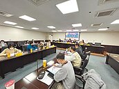 台南限制外送員工時　議會審查修正案掀論戰