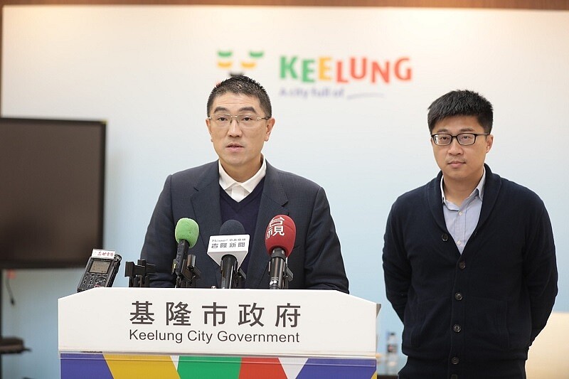 基隆市長謝國樑14日主持市政會議後記者會,說明推動「市容整潔」政策短中期執行策略。圖/基隆市政府提供