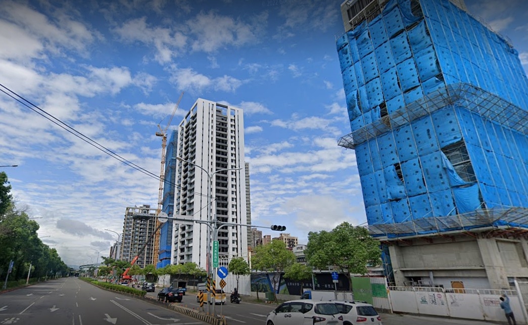 新北市地政局地價科針對2021年第三季至去（2022）年第三季期間房市分析，結果發現，板橋江翠北重劃區預售屋單坪均價竟低於新成屋。圖／google map