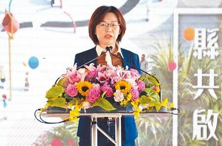 屏東市長周佳琪盼高捷能延伸至屏東市,有助地方發展。(林和生攝)