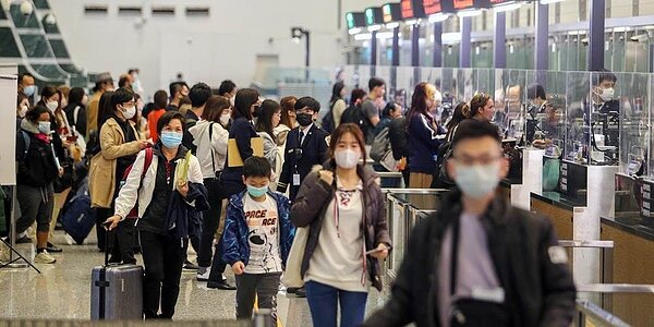 觀光業春燕到,業者投入資金長線經營。圖為觀光客示意圖。圖/中時報資料照片