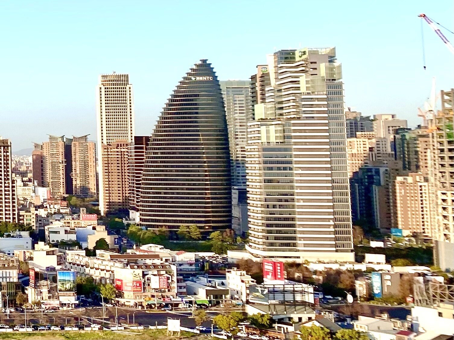 台中七期商用地產爆發,住宅規劃走向精品化成為市場新趨勢。記者宋健生/攝影