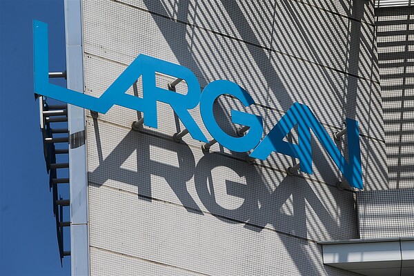 大立光去年度下半年盈餘每股配發現金股利46元,為公司2021年下半年執行半年度配息以來最高。 聯合報系資料照