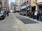 自來水爆管水壓小　西屯千人用水不便　水公司今晚查原因