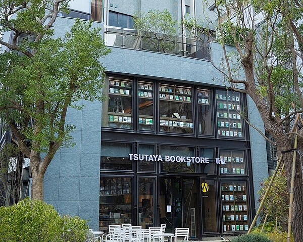 竹風建設董座:投資客沒了!「平均地權」讓竹北房價趨於平和 竹北蔦屋書店。圖/業者提供
