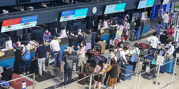 各產險推出海外旅綜險保障內容看似相同，但各家保單仍有其特色或亮點。圖／中時報系資料照片