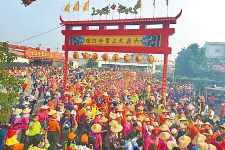 雲林六房媽過爐儀式有百年歷史,是雲林重要的無形文化資產,也是國家指定重要民俗。(本報資料照片)