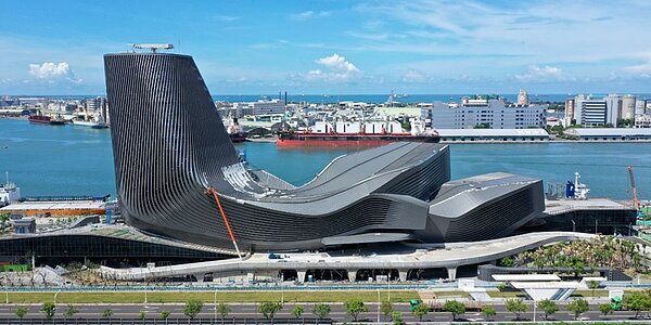 3月6日雙郵輪將重返高雄港,高雄港旅運中心將在同日開放民眾參觀。圖/港務公司提供