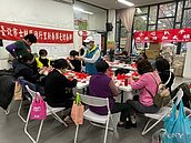 德行里新春揮毫贈春聯活動