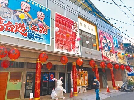 雲林縣政府活化北港大復戲院,加強設備重現「北港座」風華。(張朝欣攝)