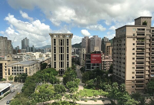 新北市地政局統計,今年2月房市交易移轉棟數共計4387棟,較1月增加1792棟,增加幅度69.1%。聯合報系資料照