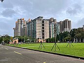 買賣拉鋸戰進入白熱化…房市轉買方市場　已有屋主主動降價