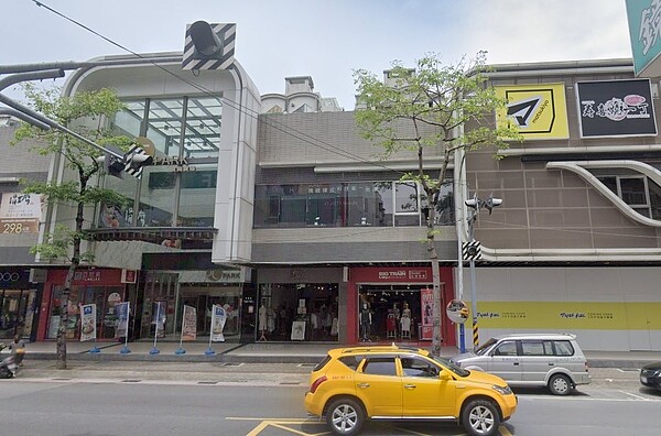 松本清新莊幸福店即將於3月31日歇業。圖為去(2022)年5月街景。圖/截自Google Map