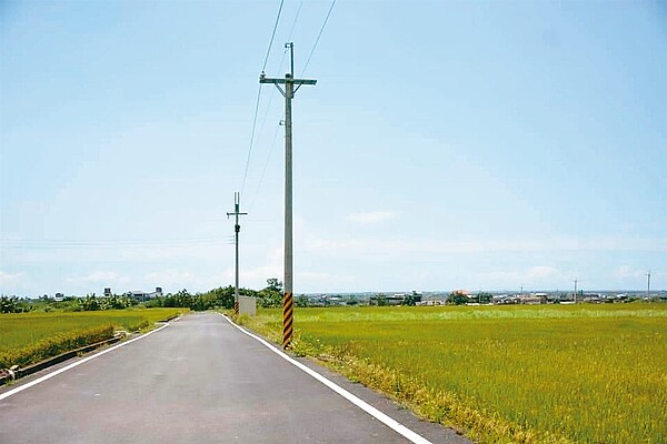 台2庚延伸線的可行性評估做了17年,目前還在中央公文往返,尚未通過,被諷刺創了「台灣公路史上的奇蹟」。聯合報系資料照