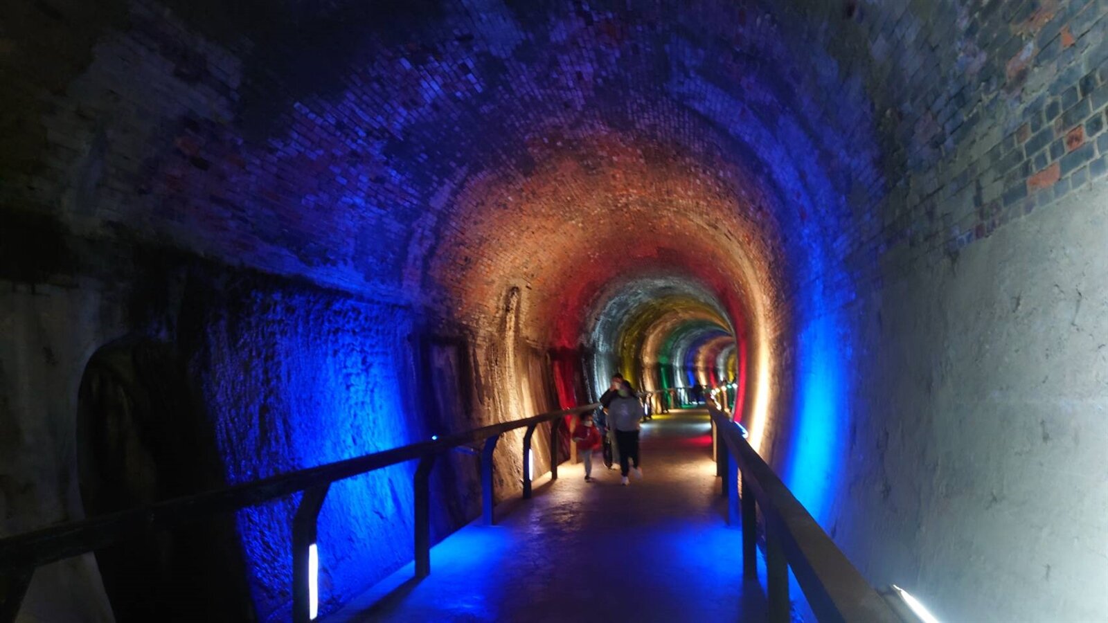 苗栗縣後龍鎮過港二號隧道「壁畫」,引發熱議,也見仁見智。記者范榮達/攝影