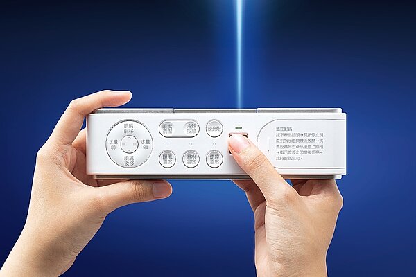 Smart III Plus「指紋辨識記憶功能」整體設計「超級人性化」,是國內衛浴產品首創的貼心設計。圖/Derek提供