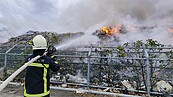 「鬼火」讓台東市掩埋場大火？議員：環保防治作為無效