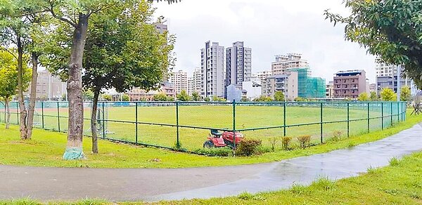 桃園市政府規畫在八德區仁德路旁的文小二用地建置仁德國小。(桃園市教育局提供/蔡依珍桃園傳真)