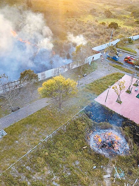 苗栗縣衛生醫療健康園區，原遠雄醫療園區，5日不明原因起火。（民眾提供／李京昇苗栗傳真）