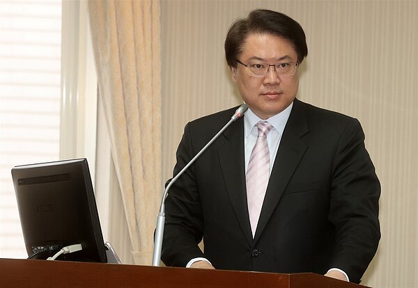 內政部長林右昌當基隆市長時主張基捷的經費要由中央出。本報資料照片