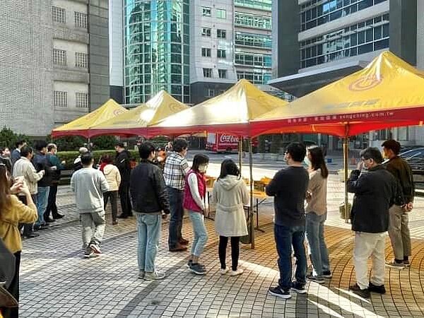 太欣半導體大樓舉辦兔年新春團拜活動。圖／大直內科樂生活 X 有你有我