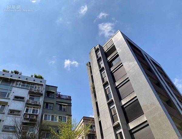 管委會收看屋費是常態?網曝行情 律師籲少做「這舉動」就慘了 主計處最新統計,2月住宅管理費指數102.35,創下新高,年增約2%。圖/好房網News記者黃芸涵攝