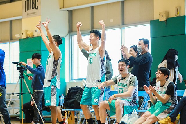 第八屆永慶盃共吸引近400名永慶房屋同仁參賽，為團隊勝利而戰。