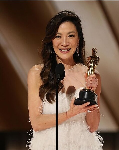 馬來西亞華裔女演員楊紫瓊憑電影「媽的多重宇宙」（Everything Everywhere All at Once），奪得奧斯卡金像獎最佳女主角獎。圖／取自instagram@michelleyeoh_official