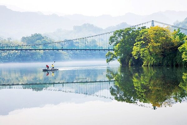 苗栗縣內明德水庫等3大水庫蓄水量42%到55%不等,立委陳超明向經濟部長王美花要求與確認,苗栗地區不會重演減壓供水,王美花正面給予承諾。(苗栗縣政府提供/李京昇苗栗傳真)