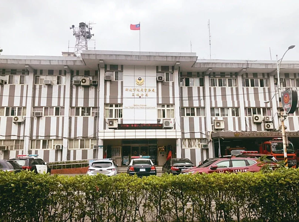 三峽警分局1977年落成,至今已有46年歷史,內部老舊,新北市府盼獲得解編用地,重建三峽警消廳舍。圖/三峽分局提供