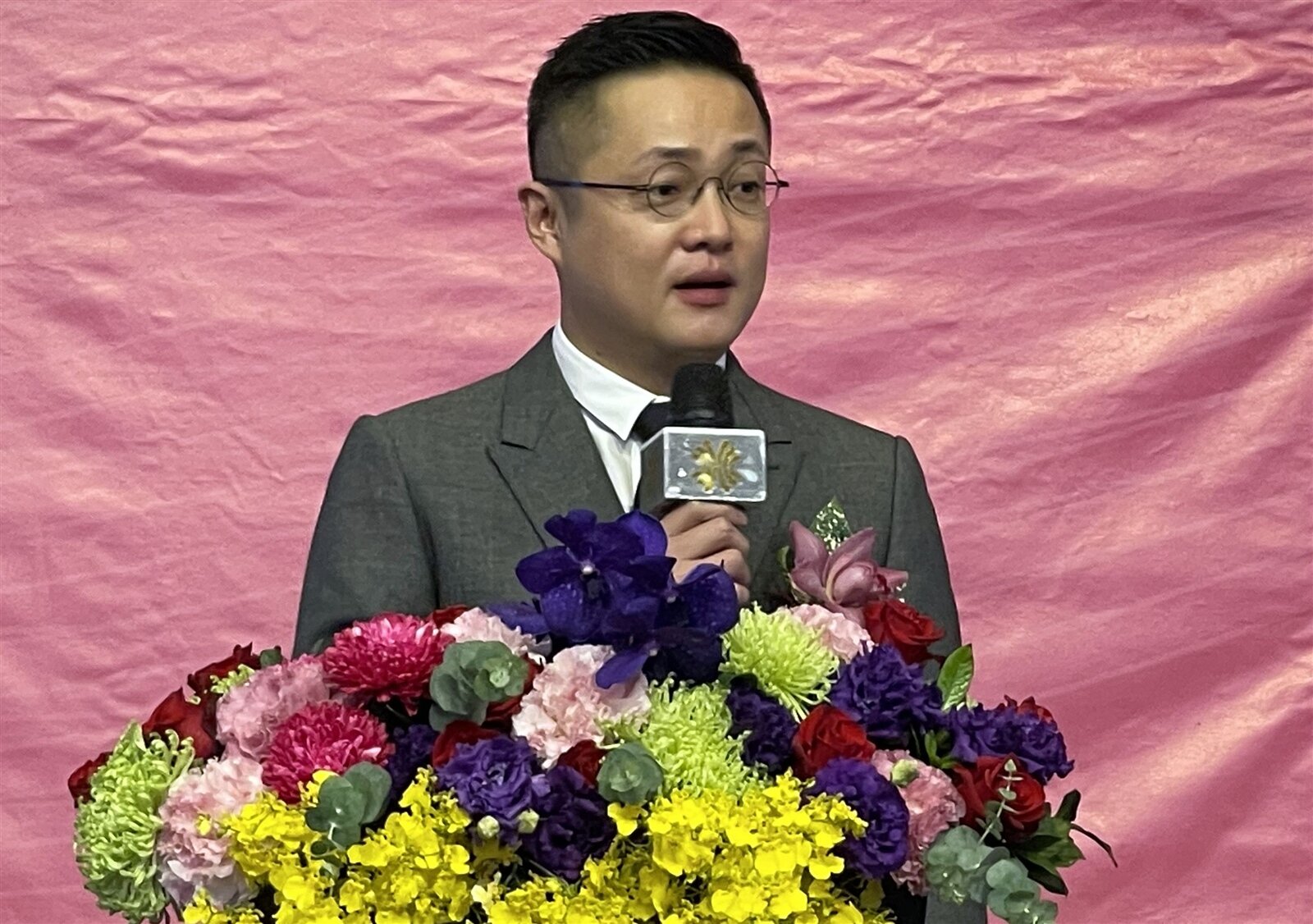 高雄市不動產開發商業同業公會理事長陸炤廷說,建商夾在中央打房政策與敏感的買氣間相互衝撞,外冷內熱,備受考驗。記者王昭月/攝影