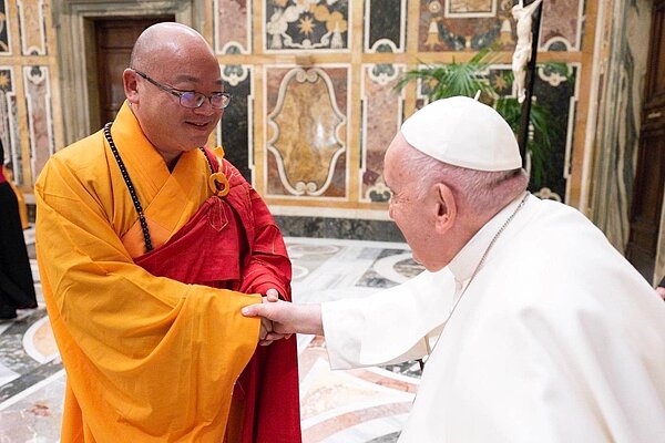 佛光山住持心保和尚致詞邀請教宗一起為世界和平和諧進行跨宗教祈禱