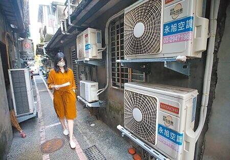 
台電4月調漲電價平均11％，民生住宅從700度起漲。（趙雙傑攝）
