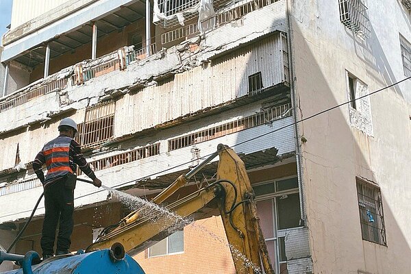 自2017年5月《危老條例》上路後，危老重建短短幾年就超越都更案量。圖／聯合報系資料照