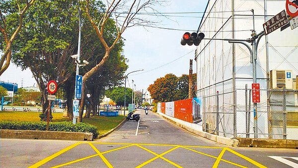 新北市府21日實施鶯歌第3次通盤檢討,配合鶯陶安居社宅,將計畫道路拓寬至12公尺,盼解決交通壅塞問題。圖/新北市城鄉局提供