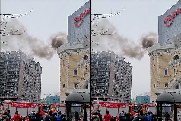 台茂購物中心周日下午發生火警。圖/讀者提供