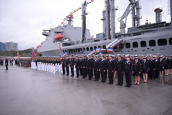 睽違4年海軍敦睦艦隊重回花蓮港。圖／花蓮縣政府提供