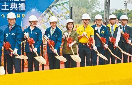 屏東科技產業園區擴區27日舉行動土,將成屏東新都心首塊拼圖。(林和生攝)