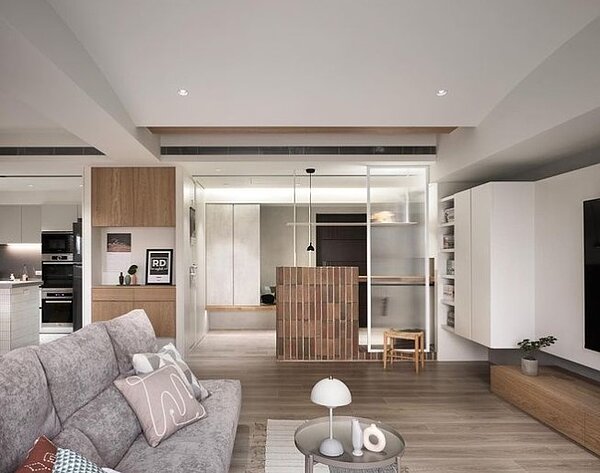 阿滴新家客廳。圖/擷取自阿滴IG