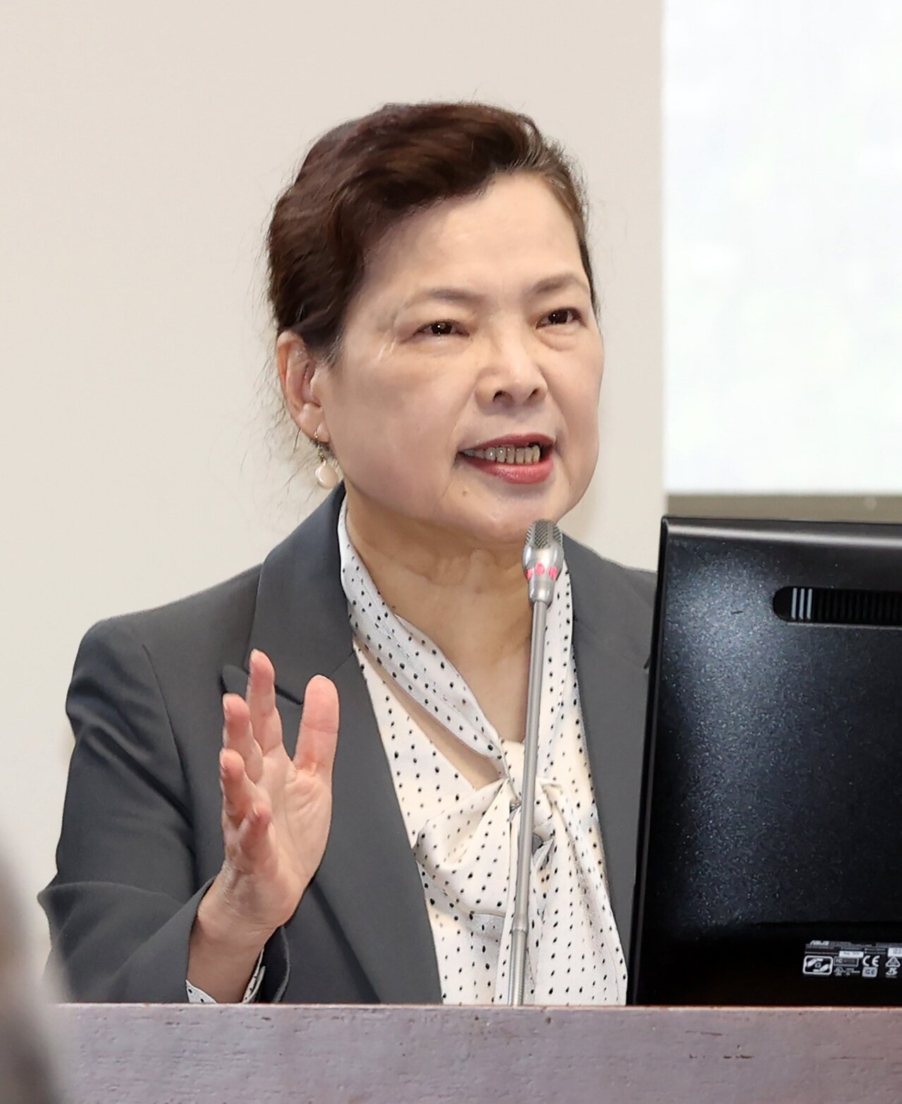 今日立委關心台灣申請加入CPTPP進度,經濟部長王美花表示,CPTPP會員國將在英國入會後討論新會員國的處理,「我們一定會積極接觸各會員國,希望台灣能夠排上相關議程」。報系資料照/記者林澔一 攝影