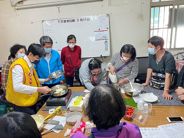 和平里《山上樂齡才藝》手作甜點活動