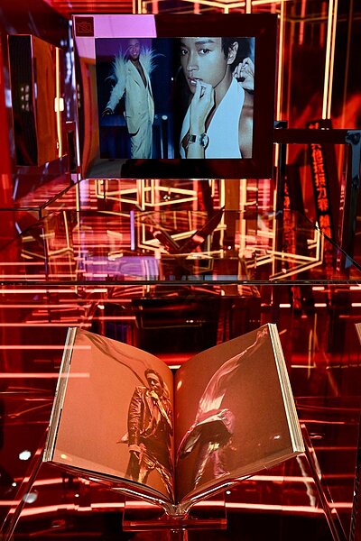 由夏永康拍攝的張國榮寫真集《慶》。圖/香港文化博物館提供