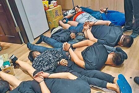 去年11月初爆發的「台版柬埔寨案」震驚社會,詐欺集團囚虐人頭戶令人髮指,法務部也研擬修法重懲。(本報資料照片)